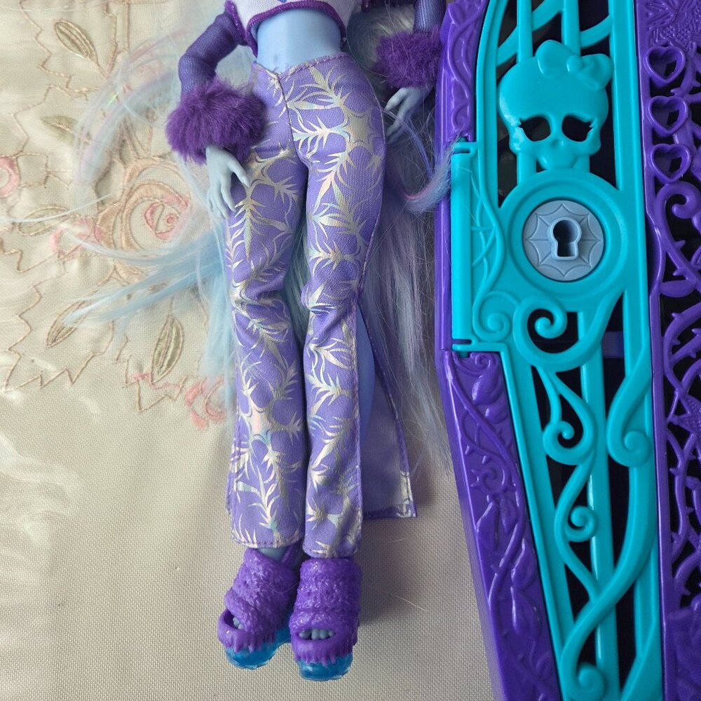 Monster High Bundle - Picture 5 of 16
